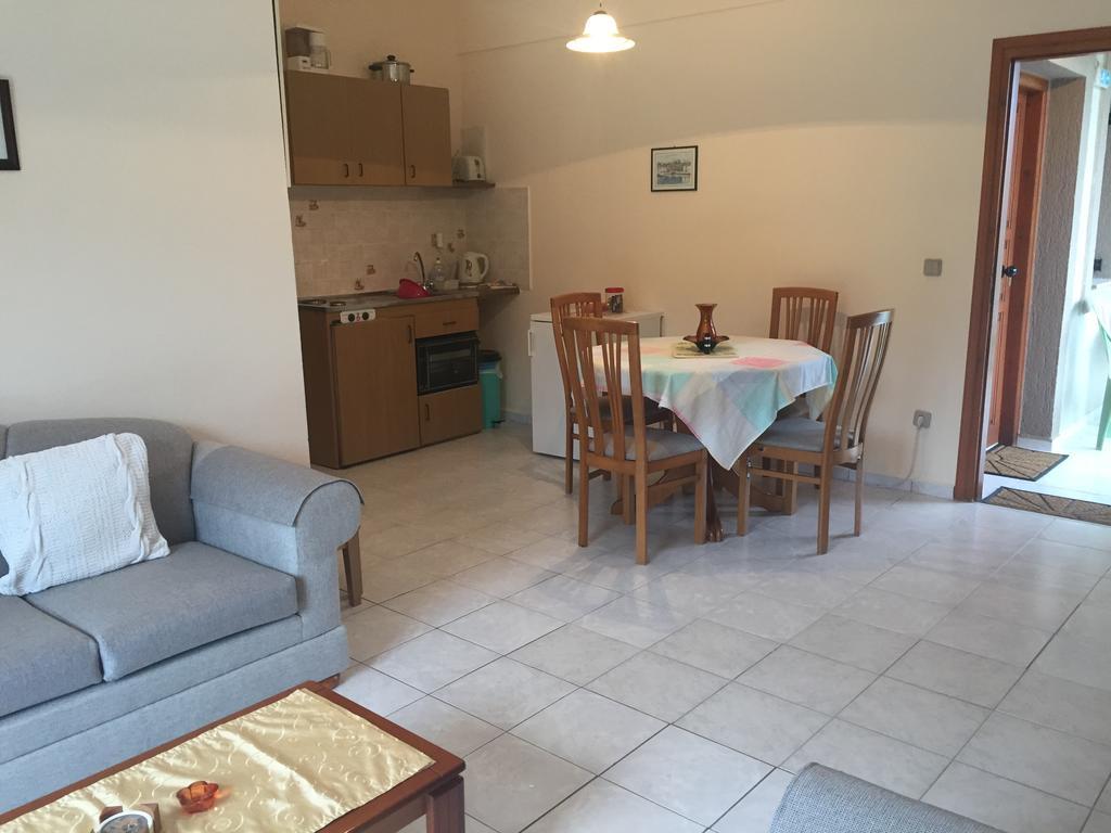 Janet'S Apartments Elounda 外观 照片